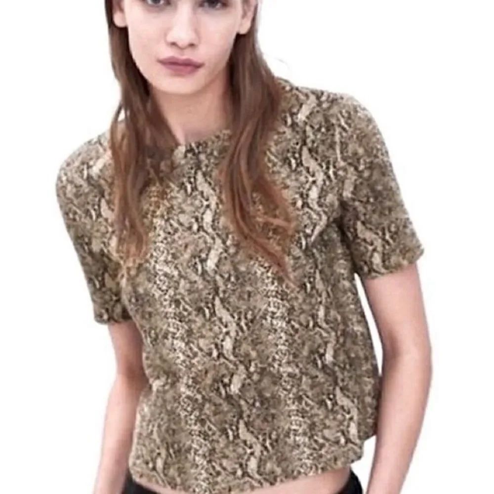 Zara Trafaluc T-Shirt Snakeskin Print Cropped Tee